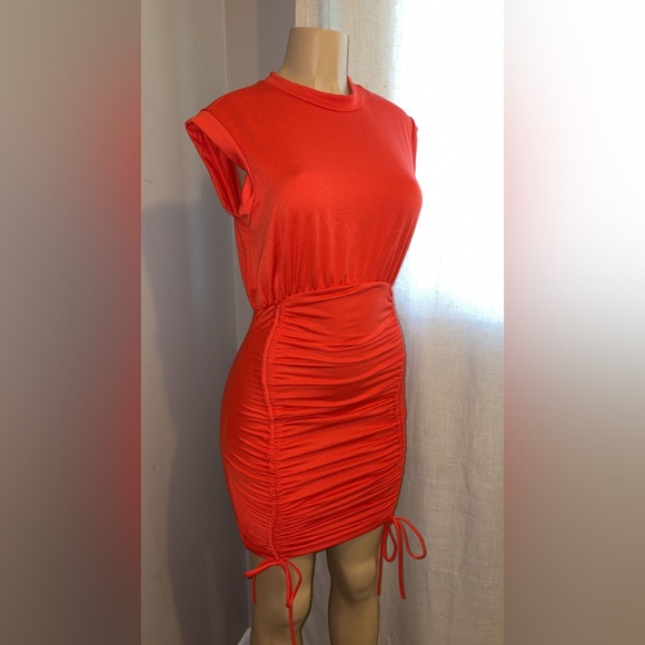 Dresses & Skirts - Vibrant Red Ruched Dress